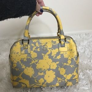 Tory burch pocketbook