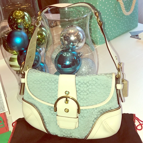 Authentic Coach shoulder bag
