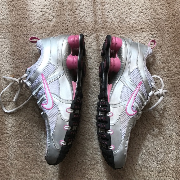 Pre-owned Women's Nike Shox BRS 1000