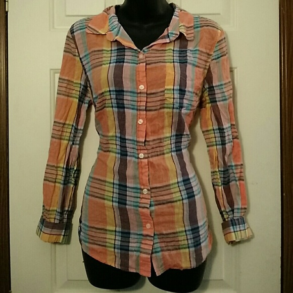 🍁 Plaid Button Down 🍁