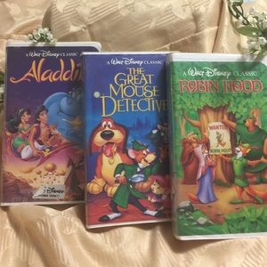 Black Diamond Walt Disney VHS lot with Aladdin