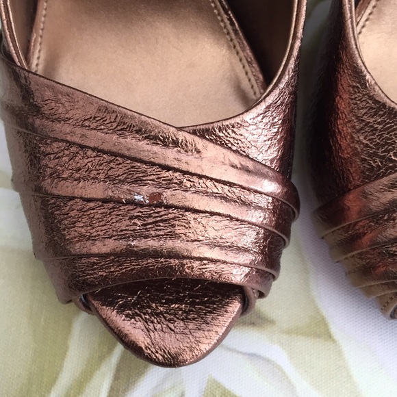 NWOT • Kelly & Katie Bronze Heels • ❣️ - Picture 4 of 4