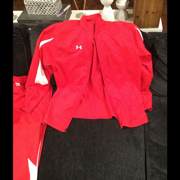 Under armour track suit