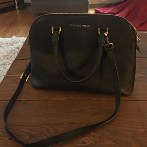 Black Michael kors purse