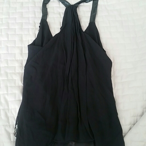 Top - Picture 2 of 4