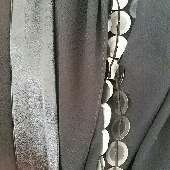 Top - Picture 4 of 4