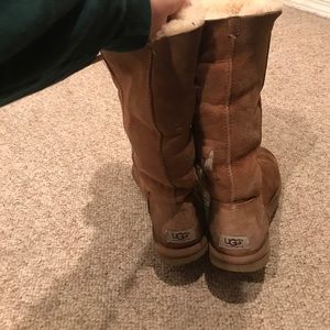 UGG Australia triple Bailey button