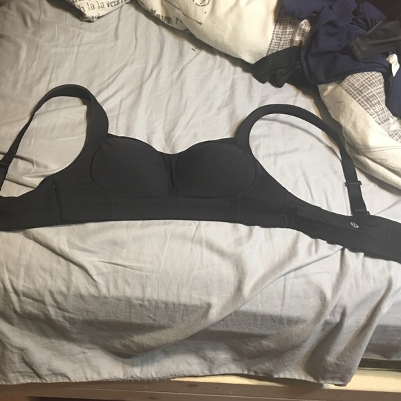 Lululemon Sports Bra - Picture 1 of 1