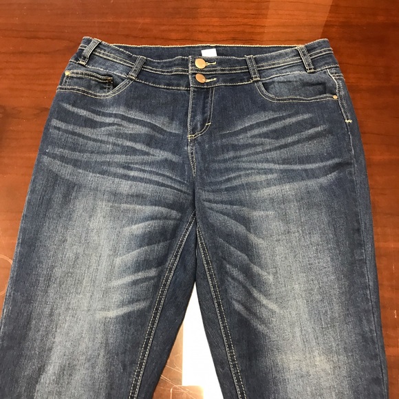 Dark skinny jeans from Belk - size 15 juniors 💕