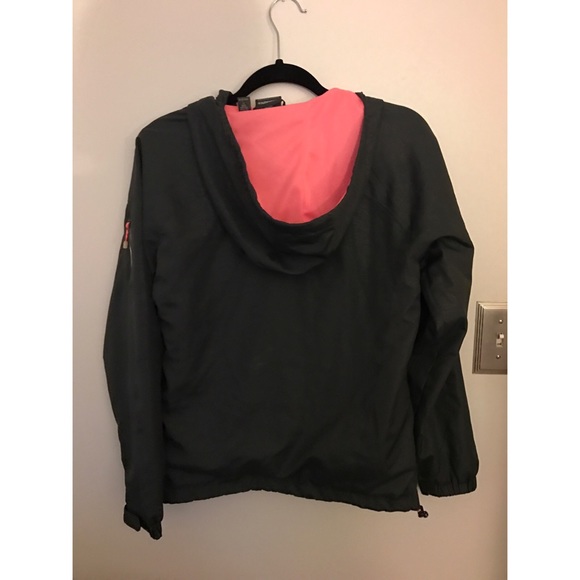 New Balance Windbreaker - Picture 2 of 3