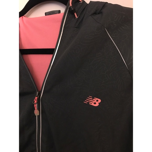 New Balance Windbreaker - Picture 3 of 3