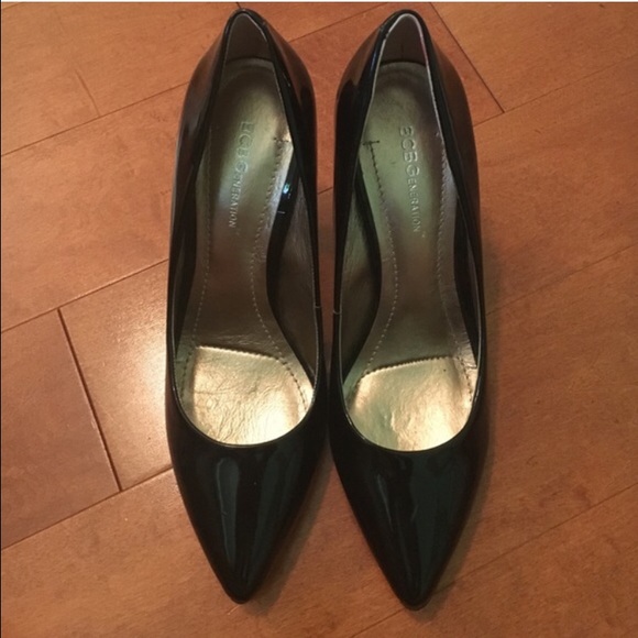 BCBGeneration Black Pumps