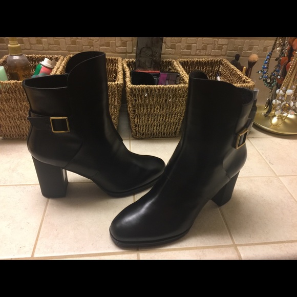 Brand New In Box TOD'S T85 Up Troncetto Booties