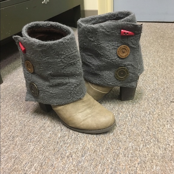 Muk luk  boots