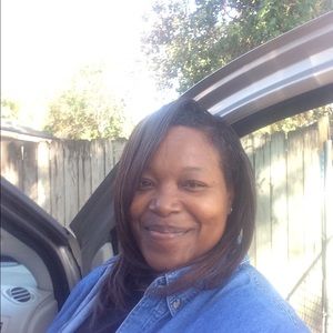 Meet your Posher, Kenyatta