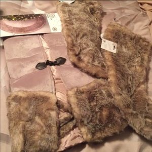 Faux fur Christmas tree skirt,matching stockings
