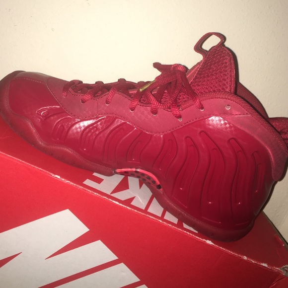 Gym Red Nikes - Picture 1 of 4