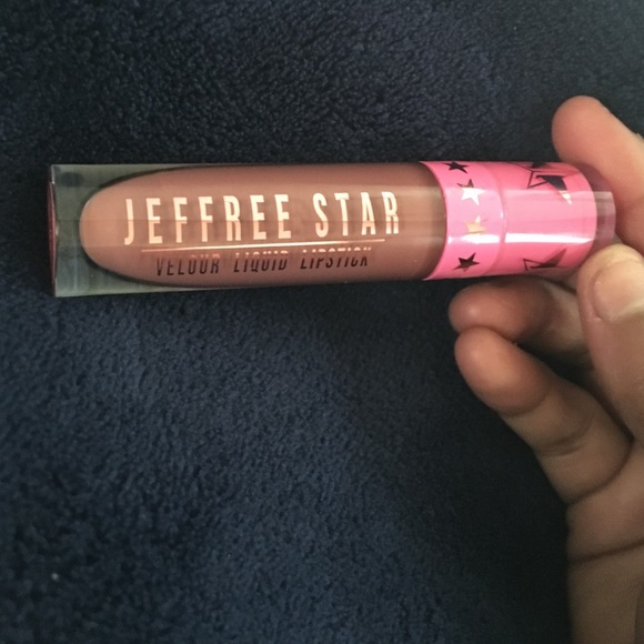 🌟Jeffree Star Velour Liquid Lipstick-Androgyny🌟
