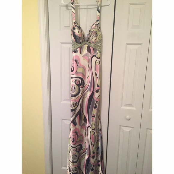Prom gown