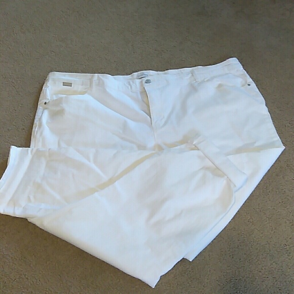 White jeans - Picture 1 of 2