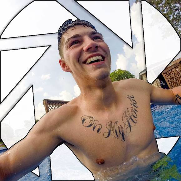 Meet your Posher, Connor