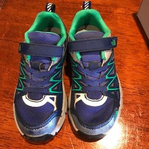 The north face toddler shoes size 10