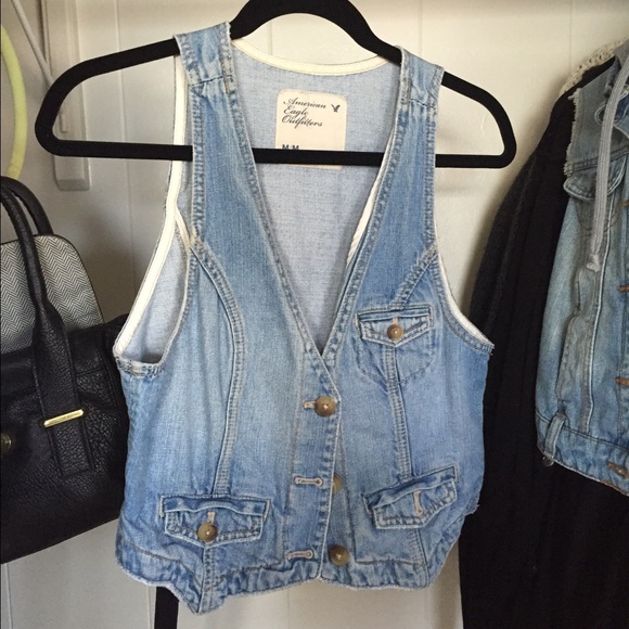 AE denim vest