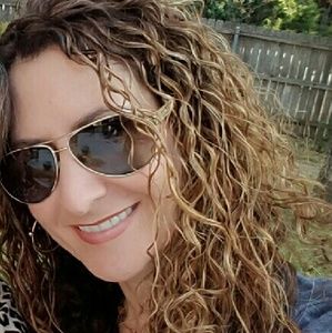 Meet your Posher, Shawna