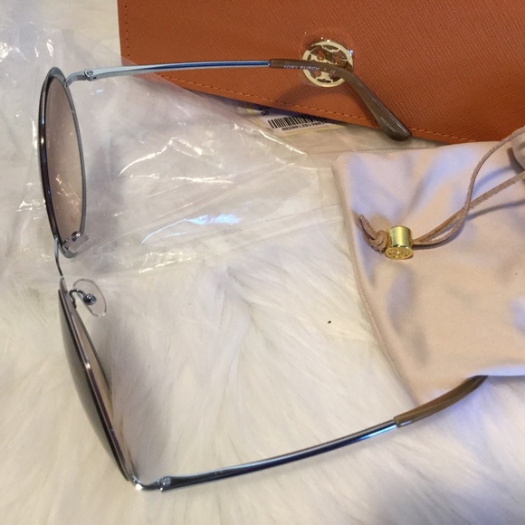 🆕TORY BURCH 57mm ROUND SUNGLASSES - Picture 3 of 4