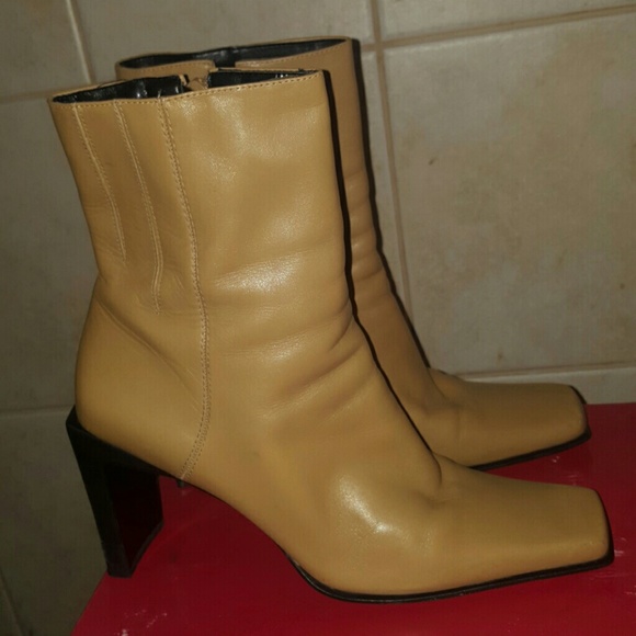 Nine West Tan Boots  Size 8