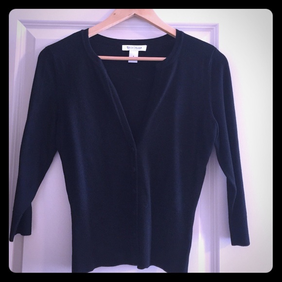 Black Fitted Sweater - super cute to layer!
