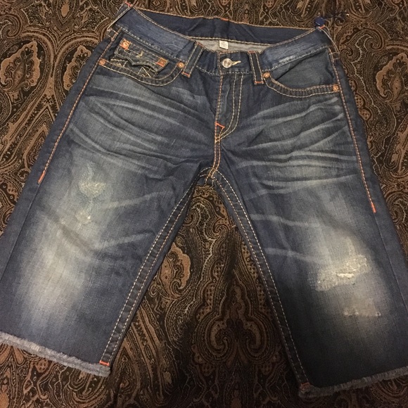 True religion Jean shorts size 32 , 34 . - Picture 3 of 4
