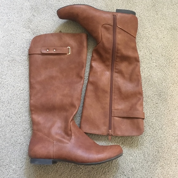 Style & Co. Shoes - Style&co Boots Size 5