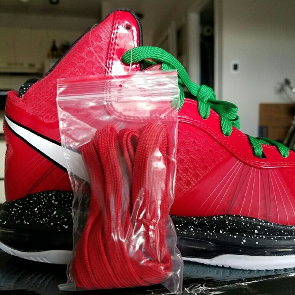 Nike Lebron 8 V2 - Picture 3 of 4