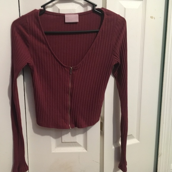 Long sleeve crop top