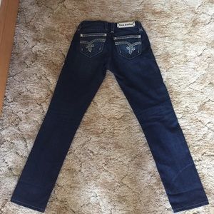 Rock Revival easy skinny jeans