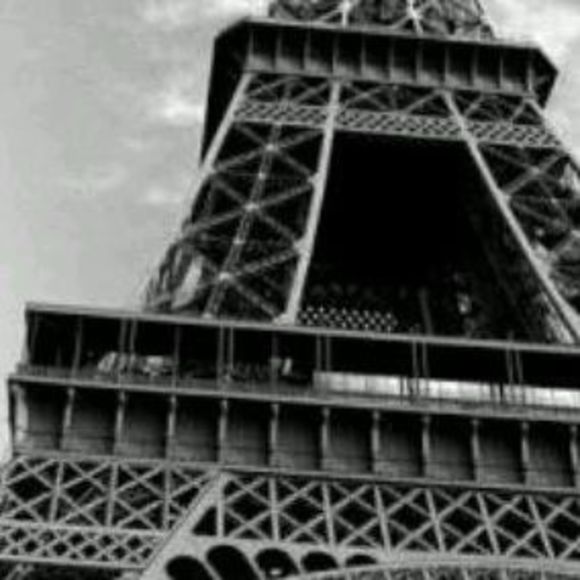 Meet your Posher, Christine - Picture 1 of 1