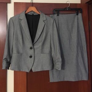 Express Blazer (4)  and Pencil Skirt (0) stretchy