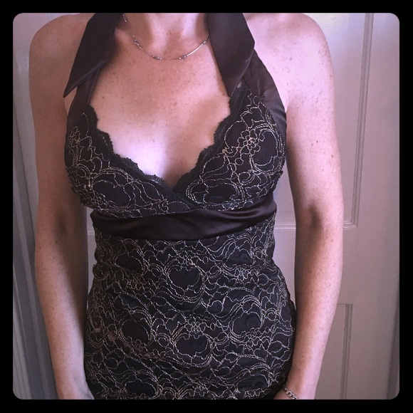 Arden B Tops - Flattering and sexy lace push-up Halter top