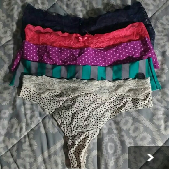 NWOT 5 Pairs of Panties