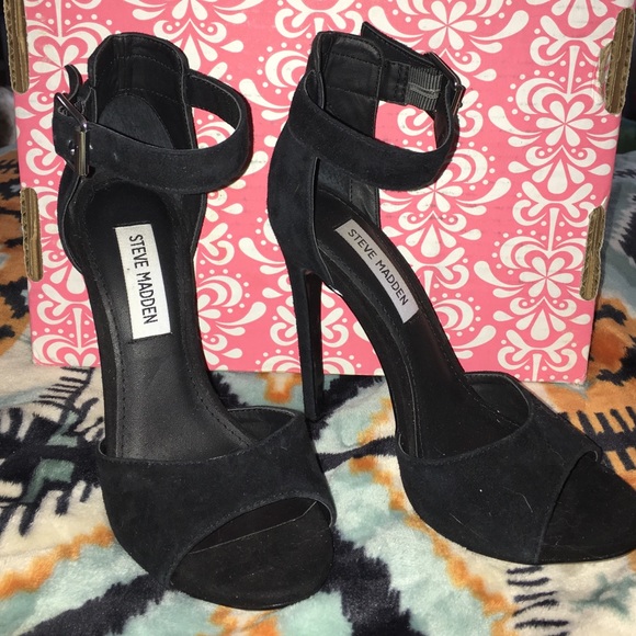 GORGEOUS STEVE MADDEN HEELS 💕