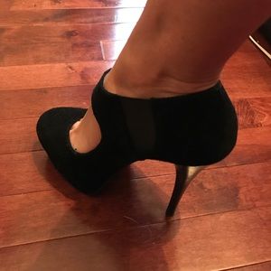 Kelsi Dagger Black Suede Stiletto Platform Pumps