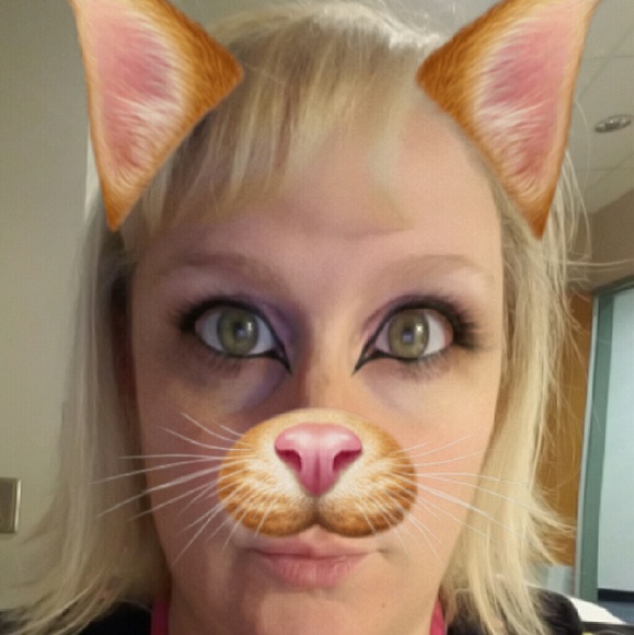 Meet your Posher, Joni