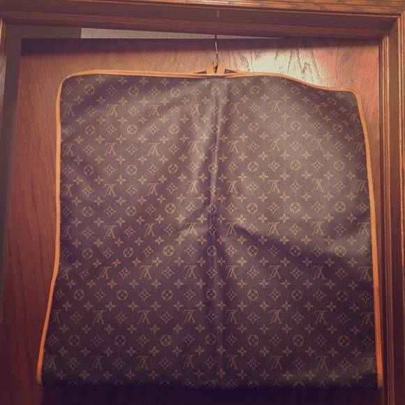 Louis Vuitton Handbags - Louis Vuitton Monogram Canvas Garment Bag
