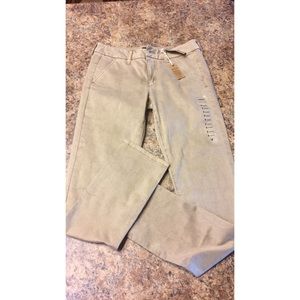 NEW American Eagle Khaki Color Skinnies