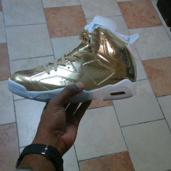 Jordan 6 Pinnacle Gold - Picture 1 of 3