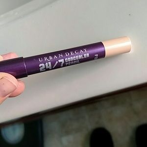 Urban decay concealer
