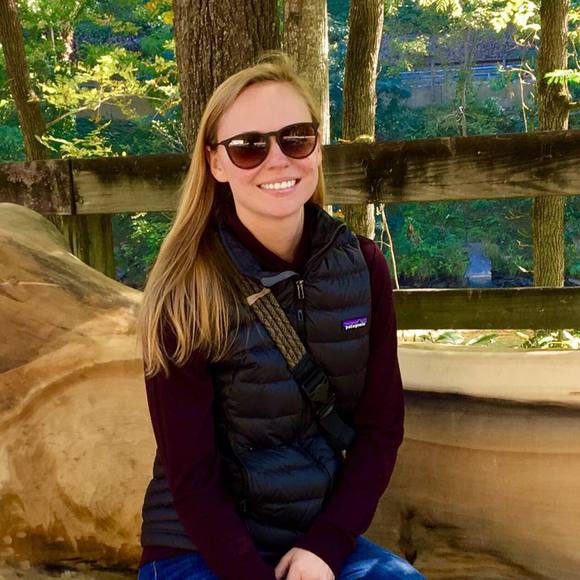 Meet your Posher, Hannah