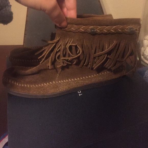 Minnetonka authentic boots