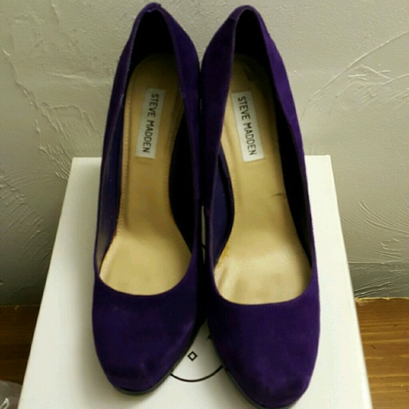 Suede shoes - Picture 2 of 2